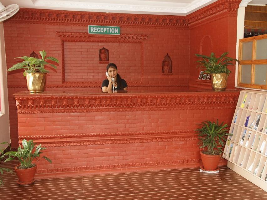 Hotel Center Lake Pokhara Esterno foto