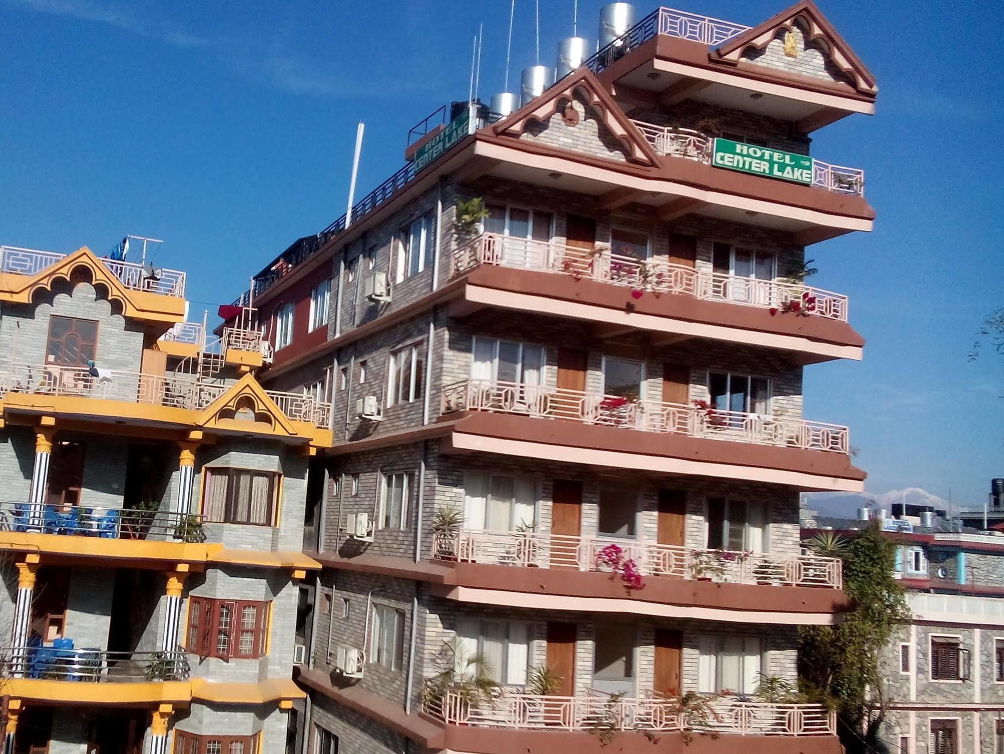 Hotel Center Lake Pokhara Esterno foto